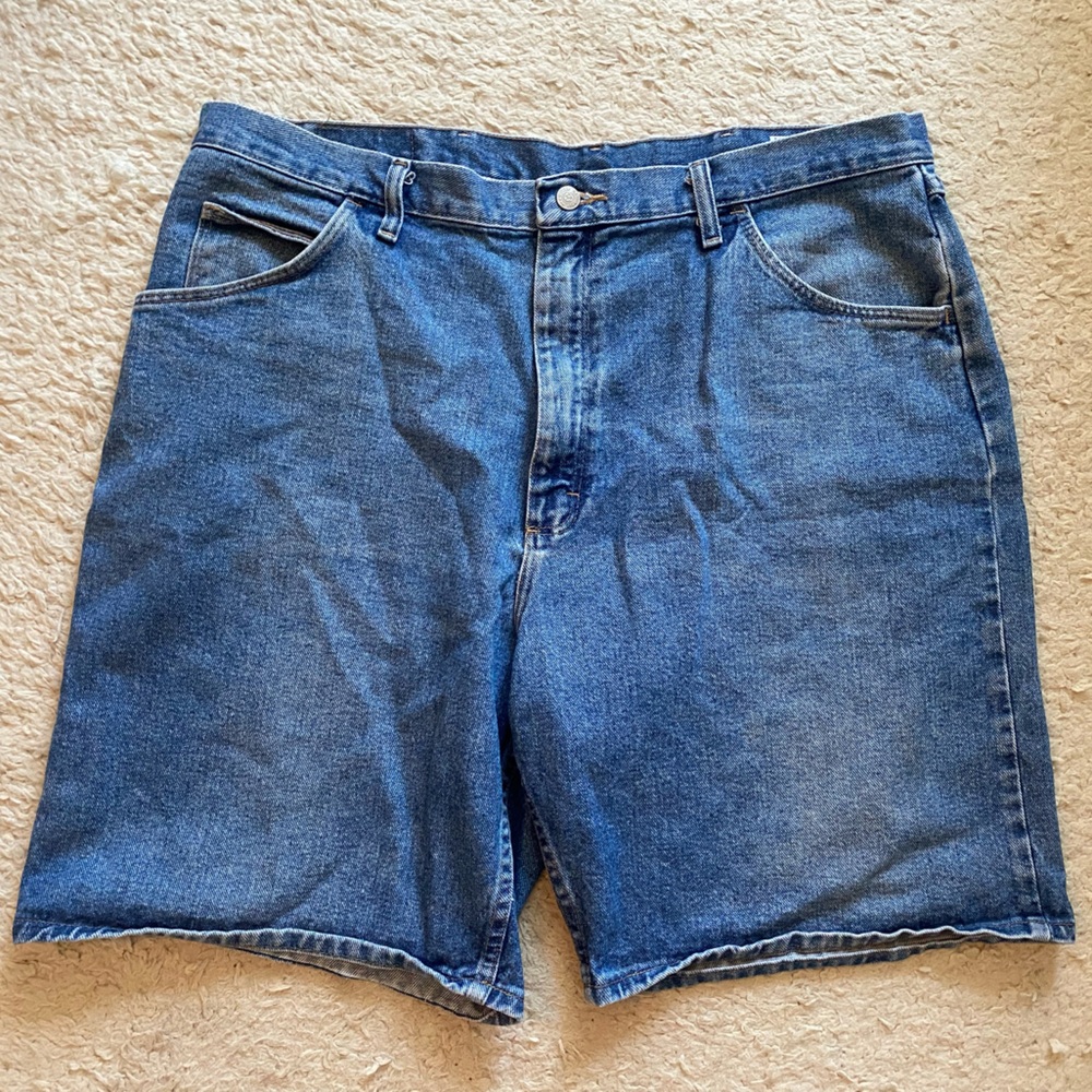 Y2K wrangler jean shorts
